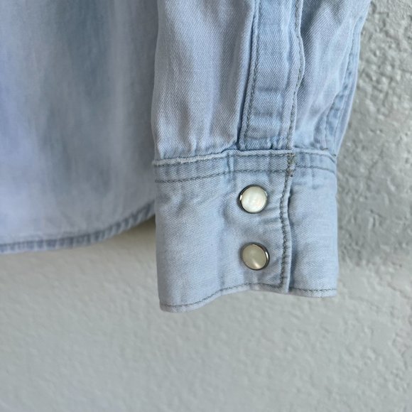 Gap Vintage Denim Shirt - Picture 5 of 6